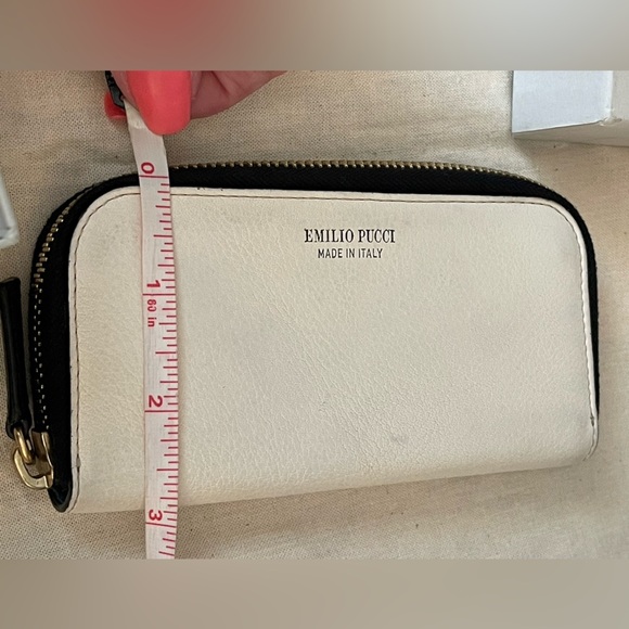 Emilio Pucci Ivory Leather Zippy Key Case Pouch w/Key Ring⭐️NIB W/DUST BAG - Picture 5 of 9